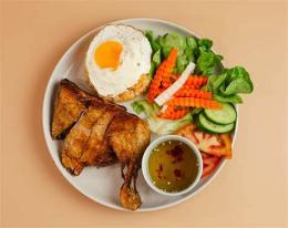 ảnh chụp màn hình cơm gà da giòn nguyễn gia trí