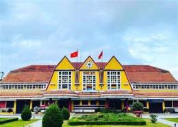 ảnh chụp màn hình nhaà ga đà lạt