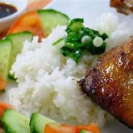 cơm gà da giòn số 8