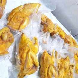 gà ủ muối để ngăn đá hay ngăn mát
