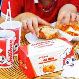 giao diện app gà rán jollibee đống đa đà nẵng