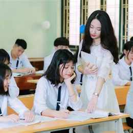 học sinh cấp hai giờ đã địt nhau như gà rồi
