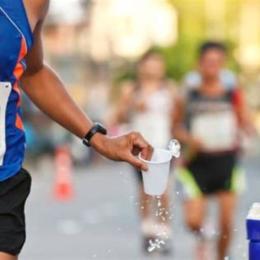 người hay bị ớn lạnh nổi da gà