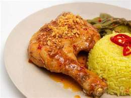 tính năng nổi bật bài đánh giá về cơm gà sốt đa nhân cách