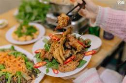 tính năng nổi bật lẩu gà lá é đà lạt quán