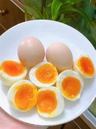 tính năng nổi bật luộc trứng gà lòng đào