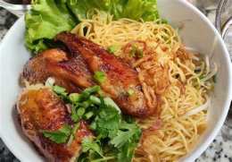 tính năng nổi bật naga - mì gà quay da giòn