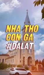 tính năng nổi bật nhà thờ con gà đà nẵng màu hồng