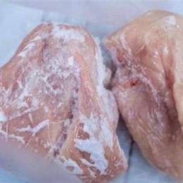 ức gà để ngăn đá được bao lâu